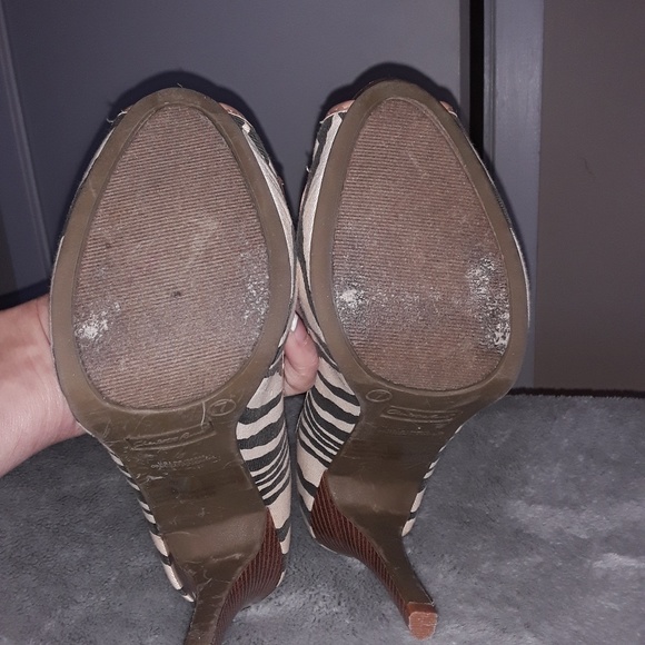 Zebra open toe high heels.Charlotte Russe - Picture 5 of 6